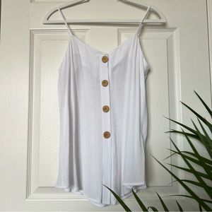 DONATING LAST CHANCE White button-up Priceless top